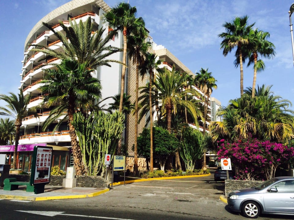 Hotel Straßenseite Bull Escorial & Spa