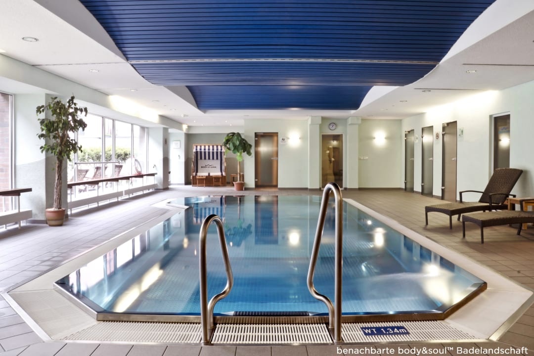Pool Best Western Macrander Hotel Dresden