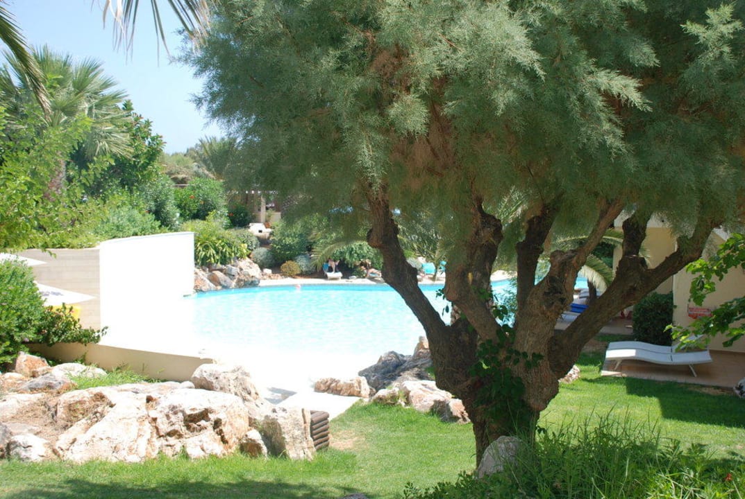 Neuerer Pool Phãea Cretan Malia