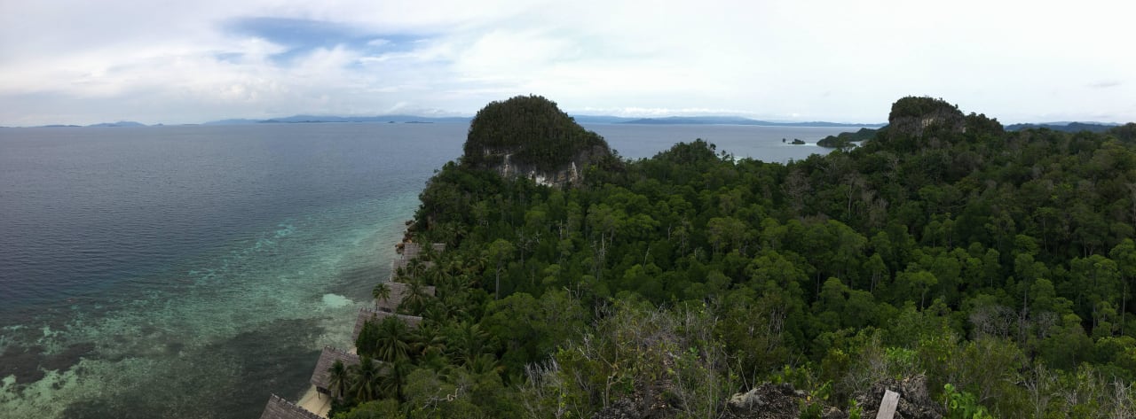 Blick von Mount Pef Raja4divers Resort