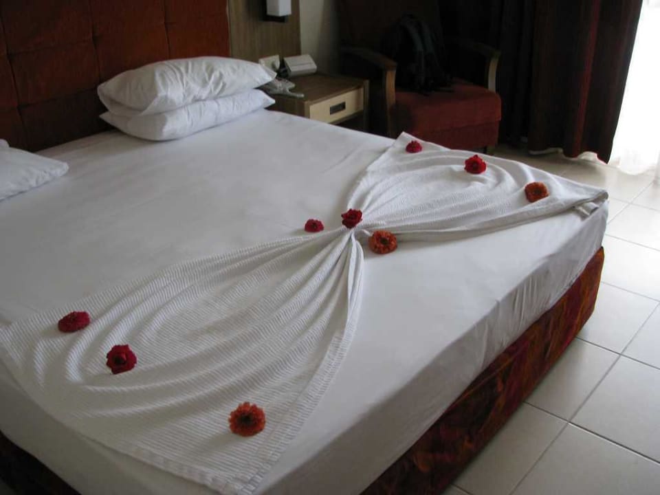 Zimmerdeko TUI BLUE Palm Garden