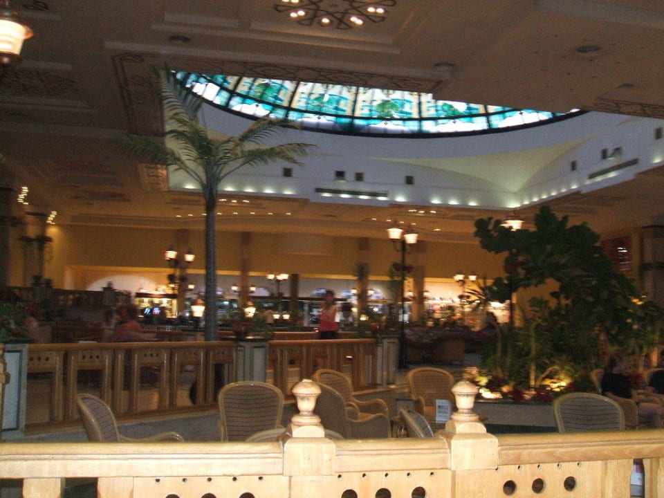 Schöne Glaskuppel Ali Baba Palace Resort