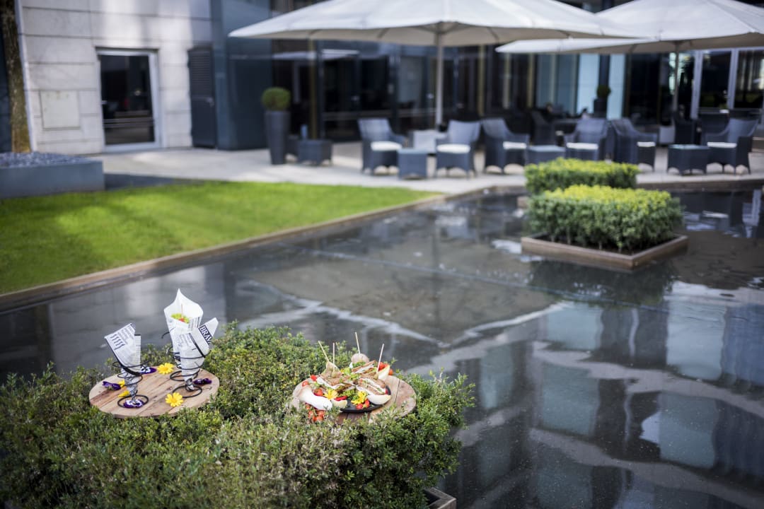 Gartenanlage Radisson Blu Hotel Köln