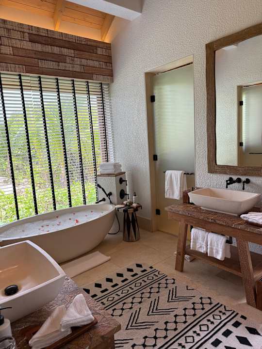 Zimmer Four Seasons Resort Seychelles at Desroches Island