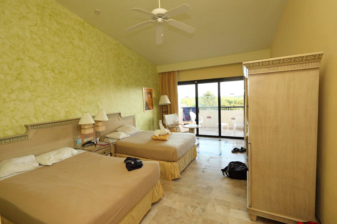 Unser großes sehr sauberes Zimmer Grand Palladium Kantenah Resort & Spa