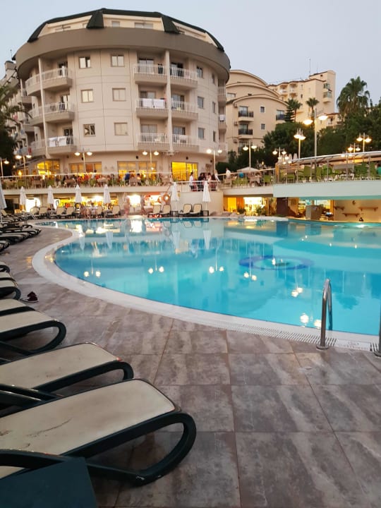 Pool Side Sun Hotel