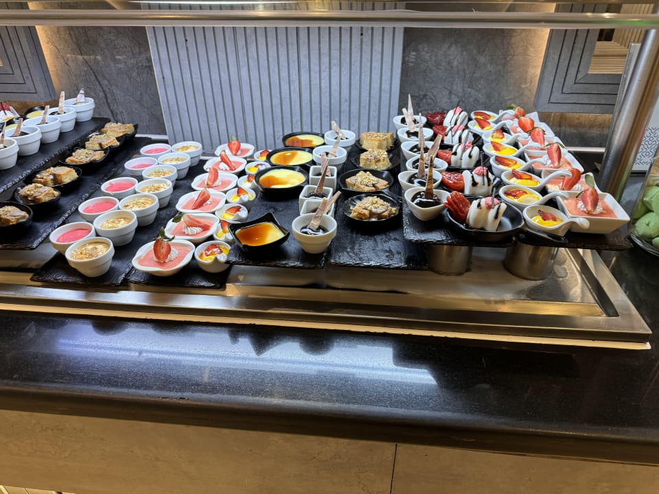 Gastro SUNRISE Crystal Bay Resort