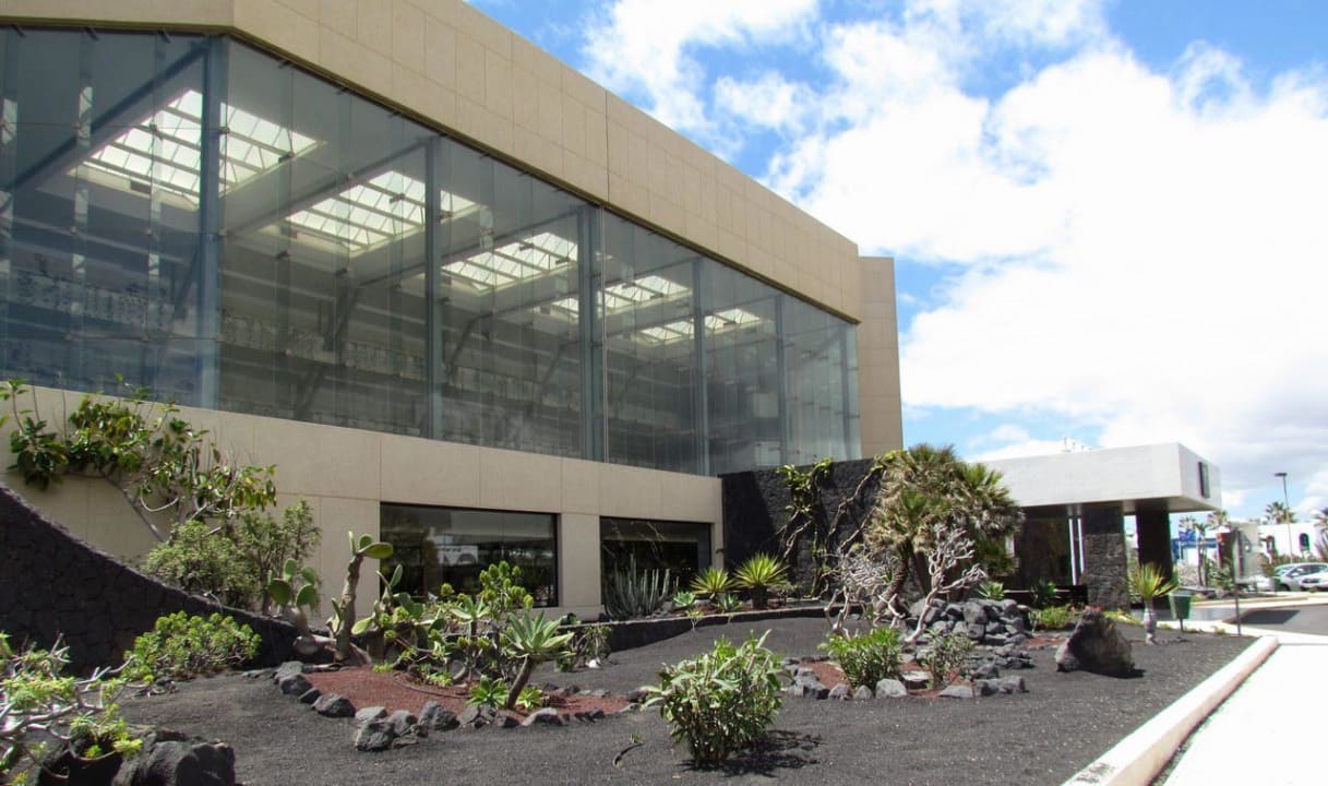 Entrance Hotel Grand Teguise Playa