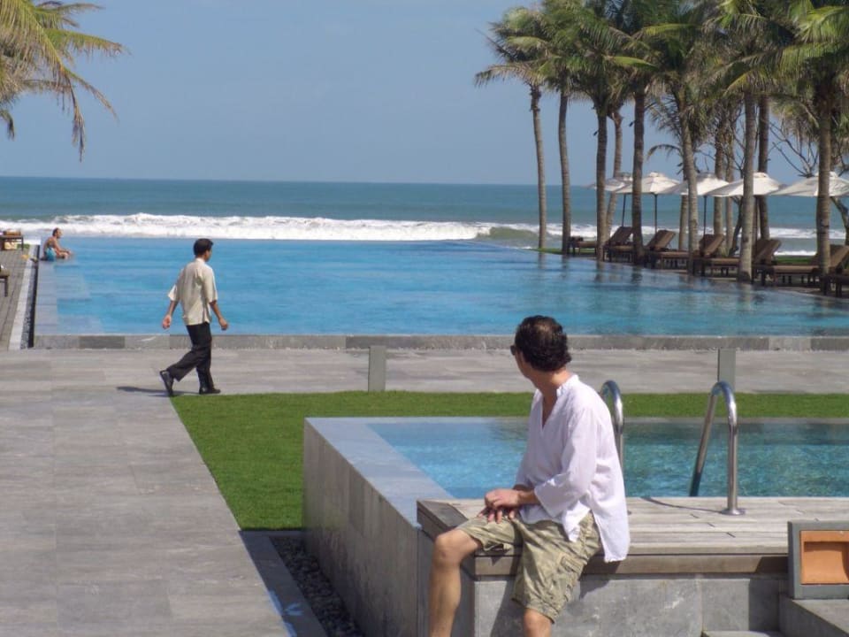 Strand Four Seasons The Nam Hai, Hoi An, Vietnam