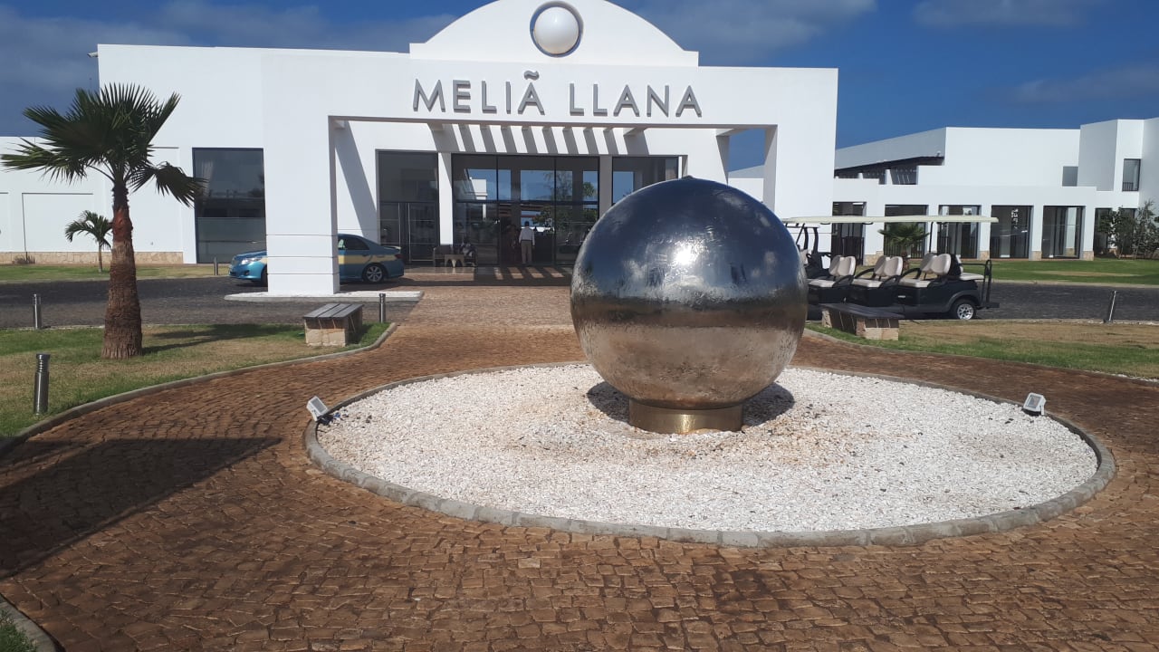 Außenansicht Meliá Llana Beach Resort & Spa