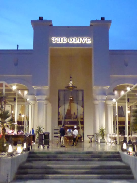 Außenansicht Pickalbatros Palace Hotel-Port Ghalib