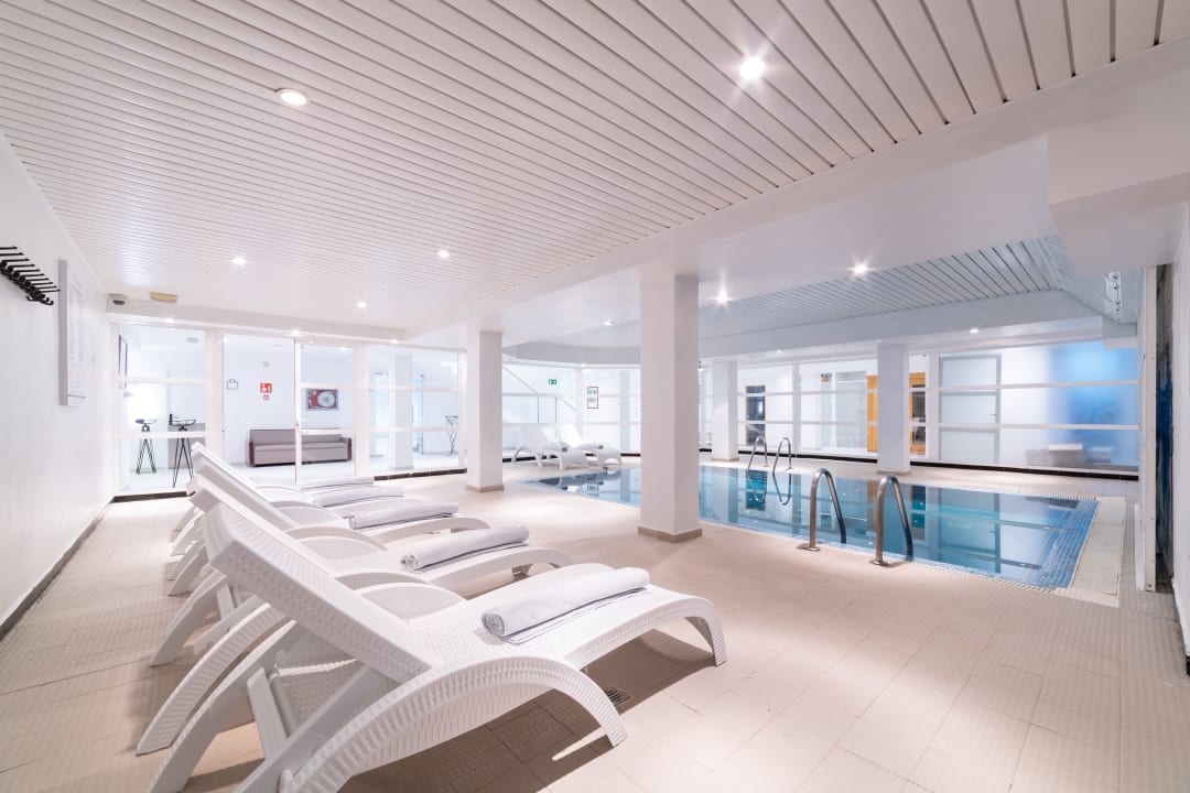 Pool Reverence Life  - Adults only