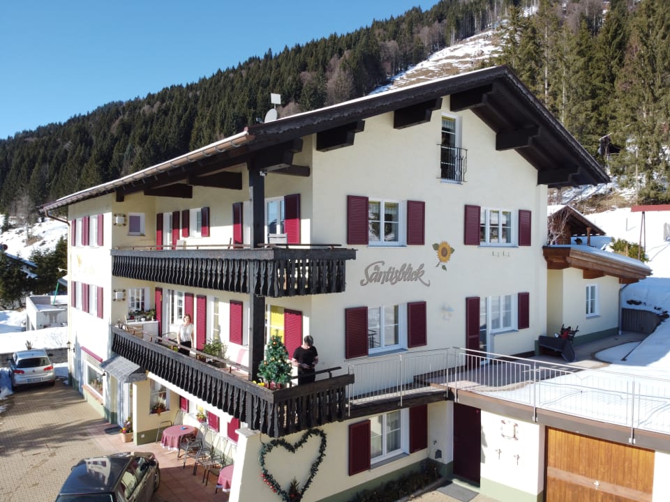 Außenansicht Gästehaus Säntisblick