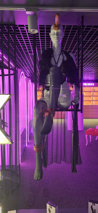 Lobby Adam & Eve - Adults only