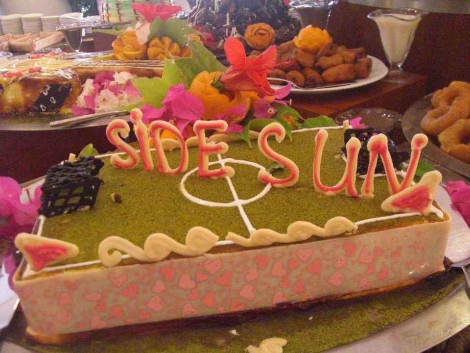 Sehr Lecker Side Sun Hotel