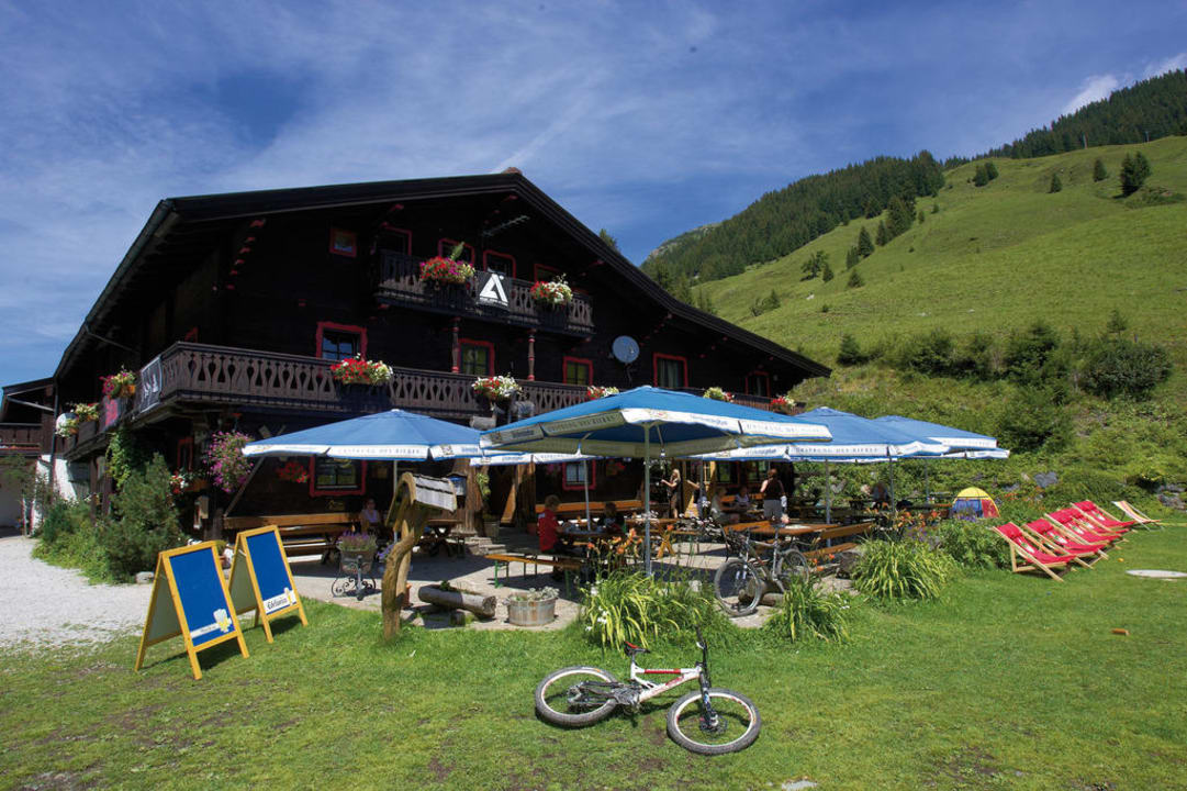 Spielberghaus im Sommer Spielberghaus