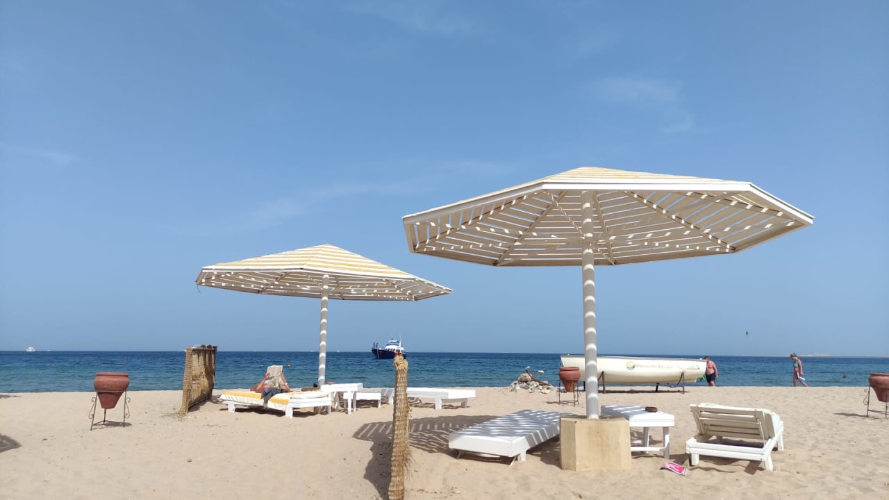 Strand Menaville Safaga
