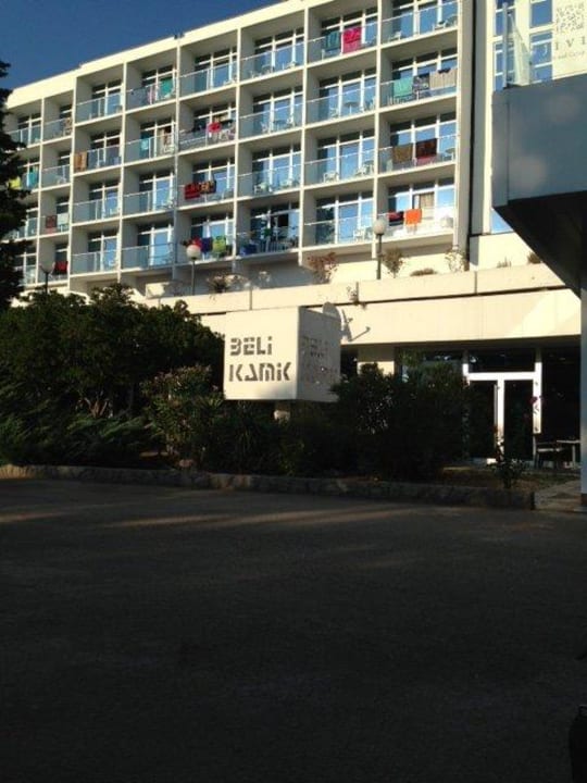 Von einer gemütlichen Bank aus Magal Maradiso Hotel by Aminess