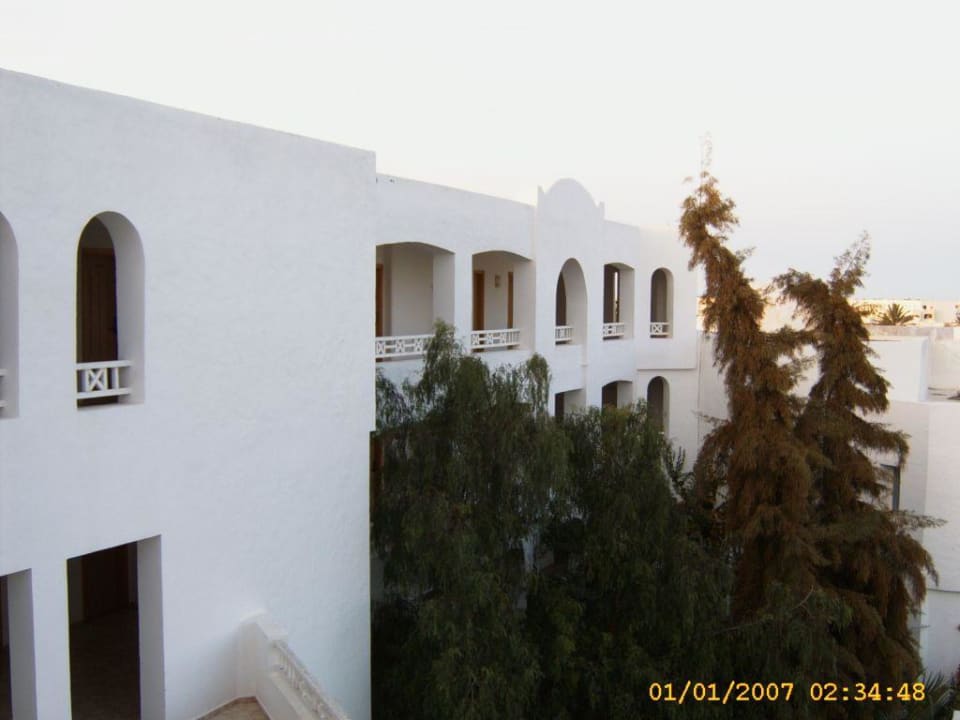 Der Gang zu meinem Zimmer von aussen Hotel Djerba Resort