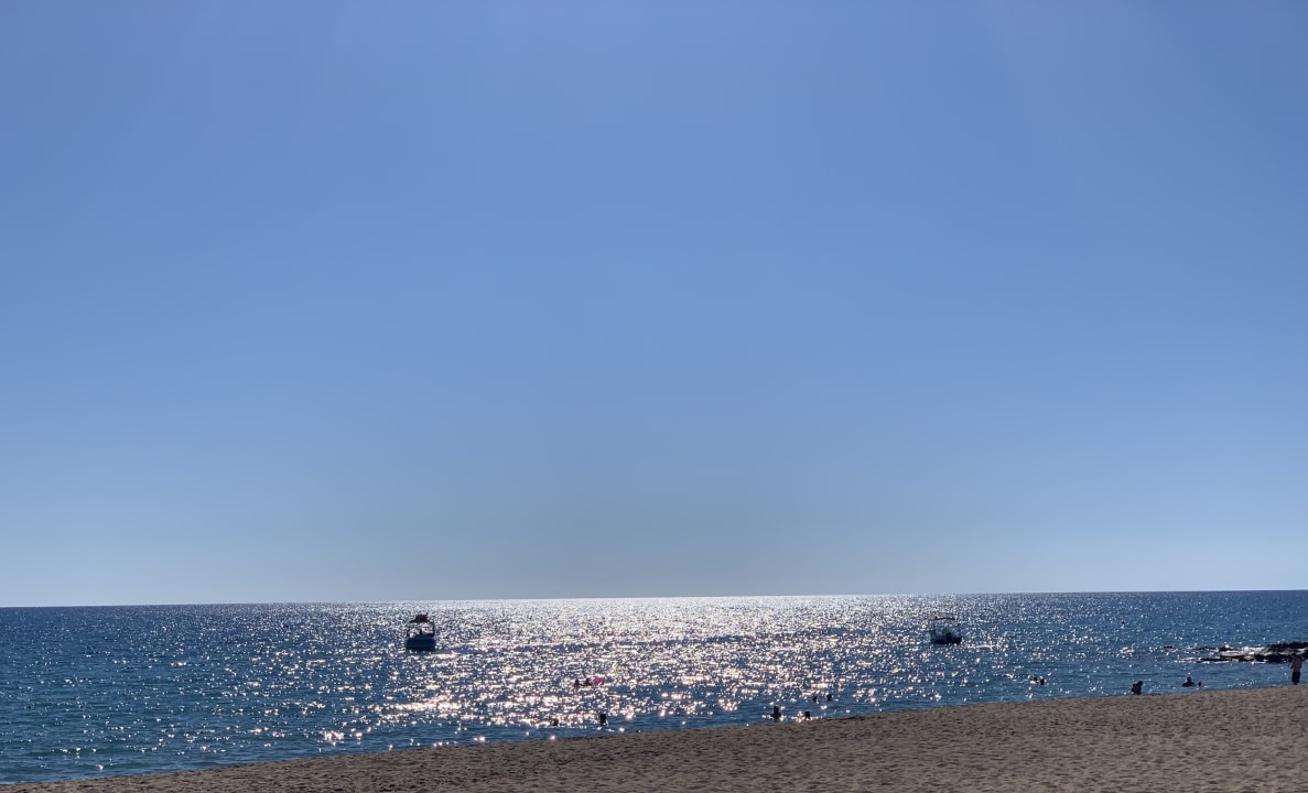 Strand Blue Waters Club