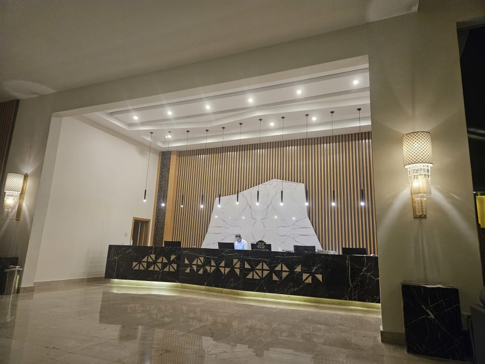 Lobby Beach Albatros Resort