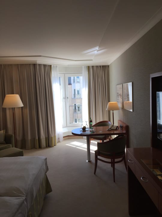 Schönes großes Zimmer Grand Elysée Hamburg