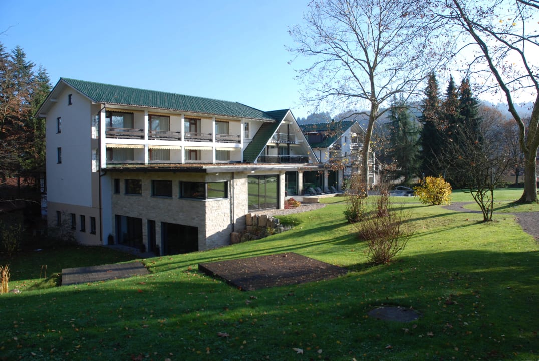 Gartenseite Waldhotel Grüner Baum