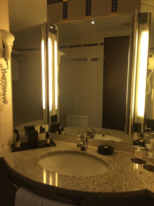 Bathroom mirror Hotel Am Konzerthaus - MGallery