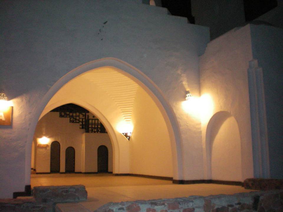Hotelanlage bei Nacht Arabella Azur Resort