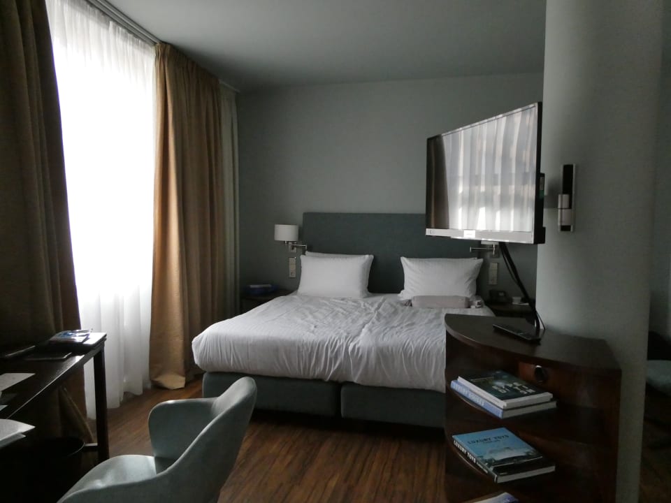 Zimmer AMERON Berlin ABION Spreebogen Waterside