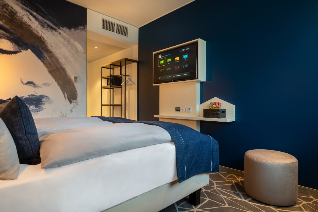 Zimmer Holiday Inn - the niu, Ridge Halle Central Station