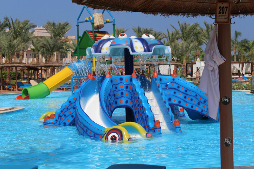 Детские горки Pickalbatros Palace Resort