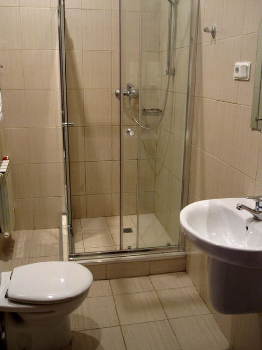 Санузел стандартного номера Hotel Comfitel Alexandria