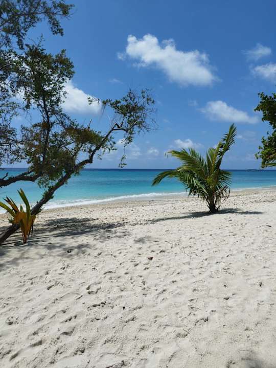 Strand Kuredu Island Resort & Spa