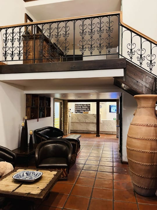 Lobby Hotel Pepper Tree