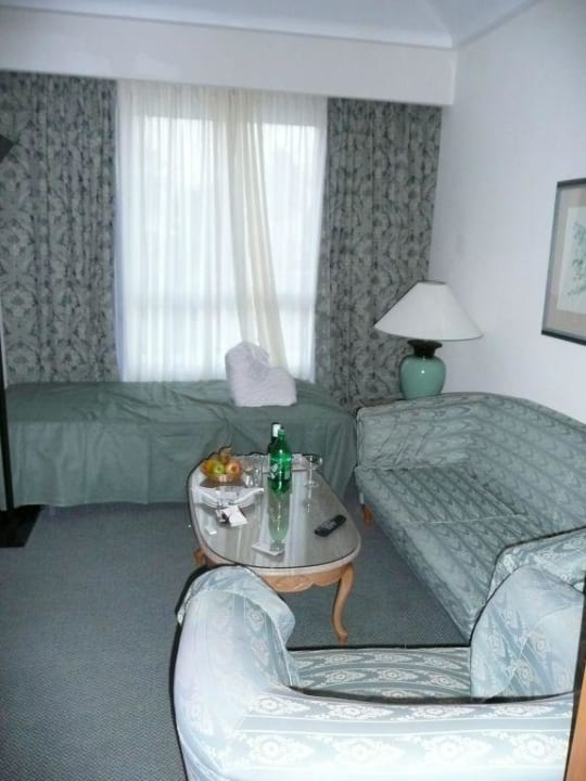 Villasuite - Wohnzimmer hier mit Zustellbett Hotel Riu Palace Meloneras