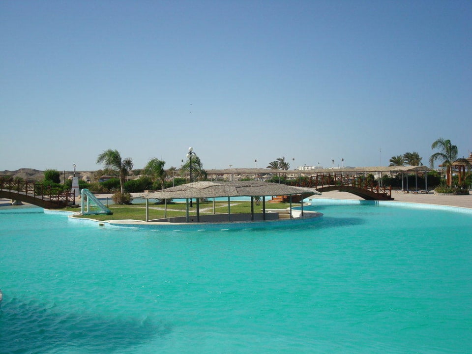Poolanlage Malikia Resort Abu Dabbab
