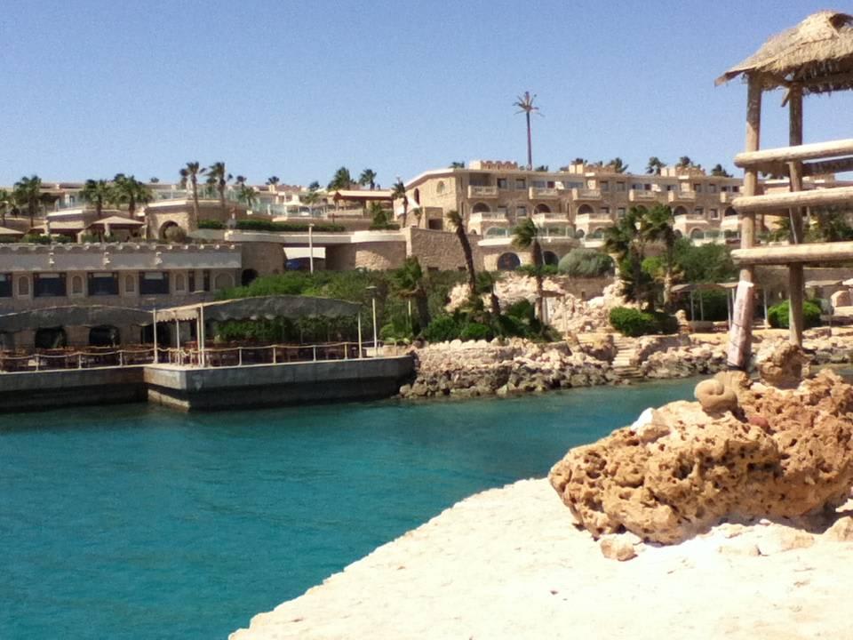 Blick zum Harbor Inn... Pickalbatros Citadel Resort