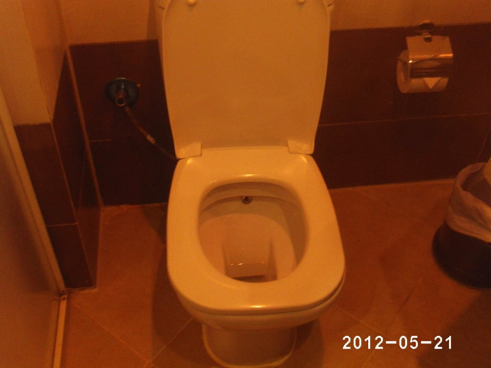 Ordentliche Toilette Three Corners Sea Beach Resort