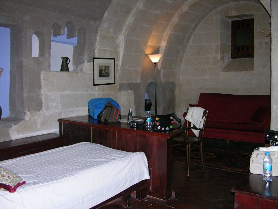 Einzelbett im Zimmer 206 Hotel Sinasos Gül Konaklari