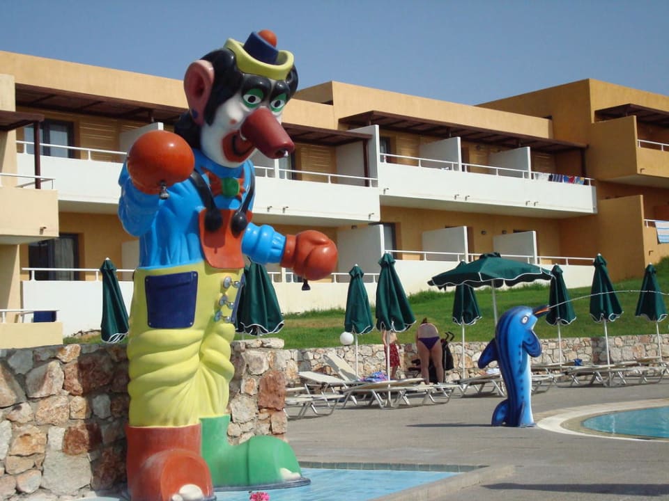 Dusche am Kinderpool Atlantica Mikri Poli Rhodes