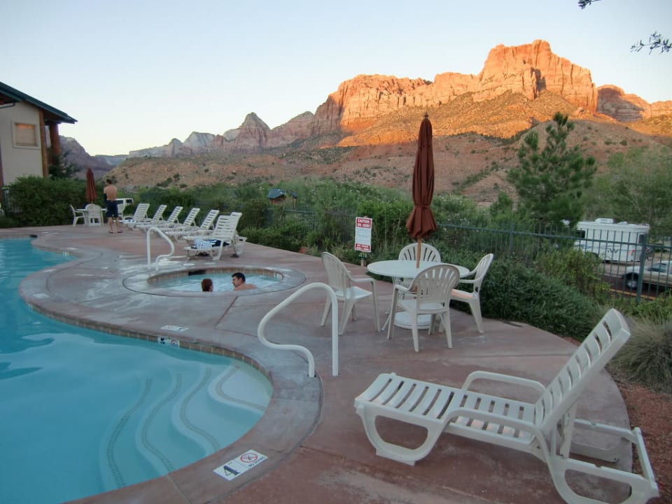 Pool Whirlpool Motel Majestic View Lodge