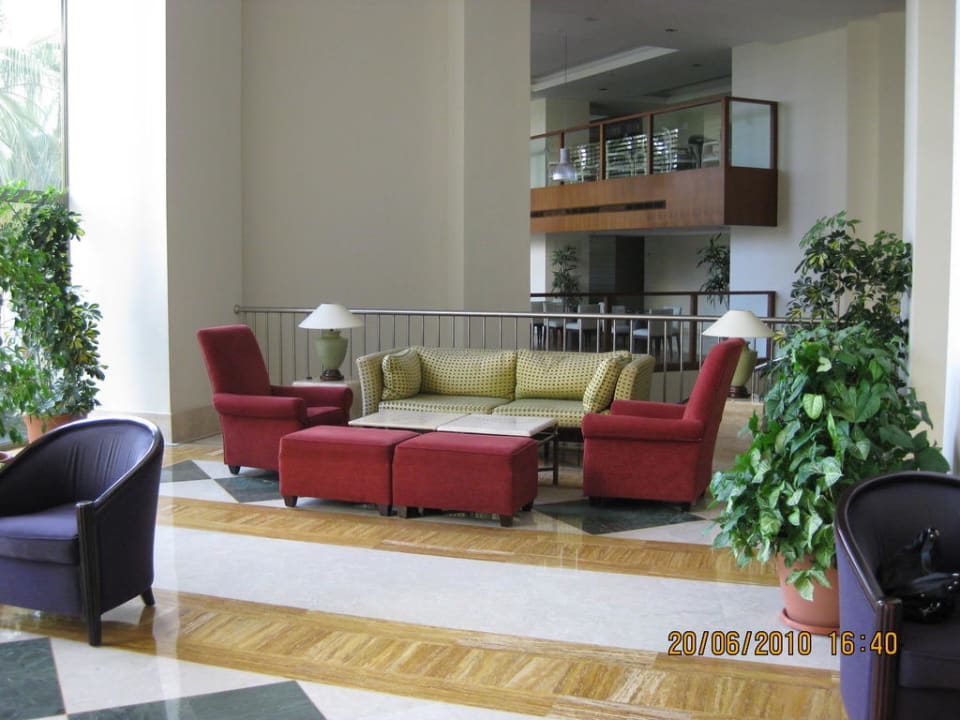 Sitzgruppe in der Lobby Arum Barut Collection
