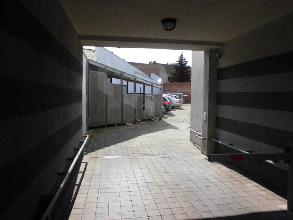 Zu den teuren Parkplätzen Leonardo Hotel Nürnberg