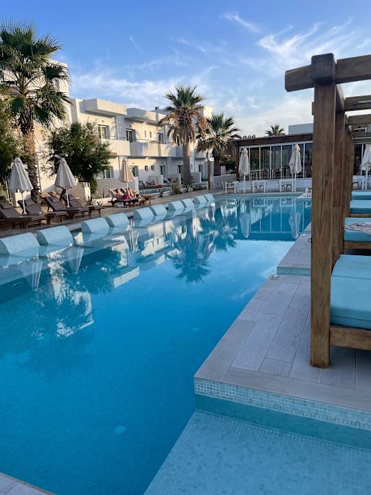 Pool Paralos Lifestyle Beach