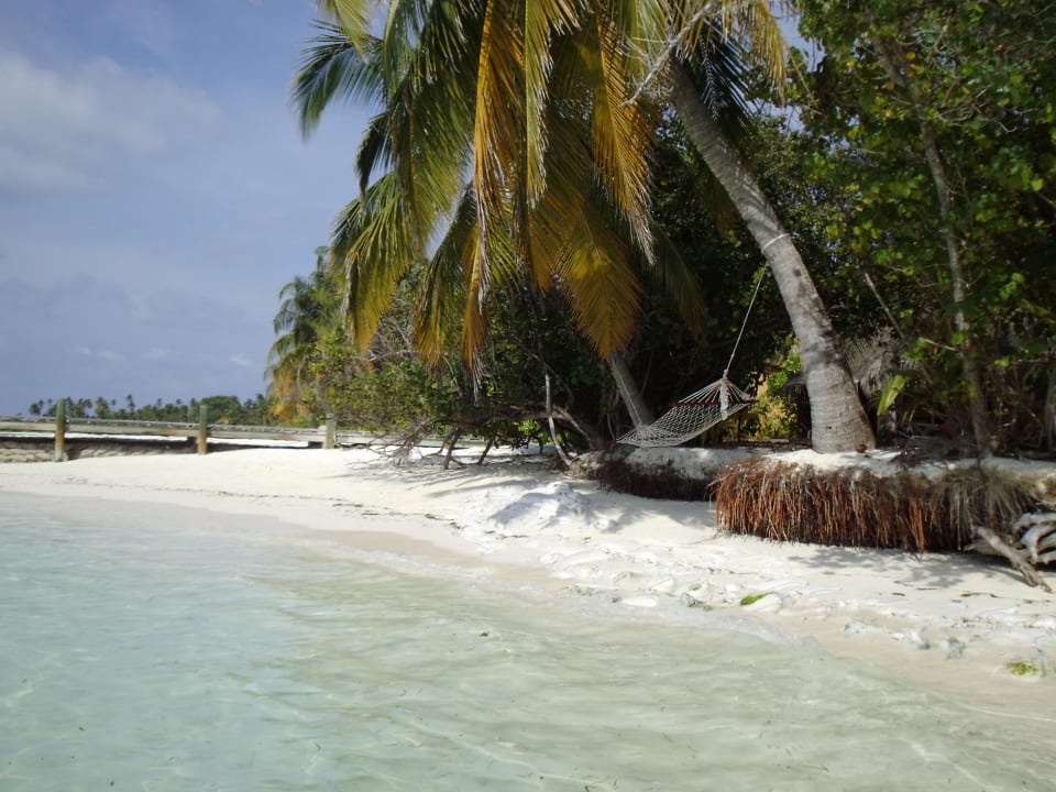 Strand meerseite Kuredu Island Resort & Spa