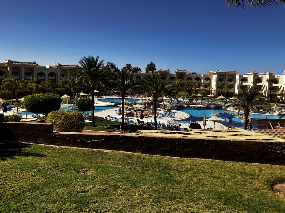 Gartenanlage Serenity Alma Heights