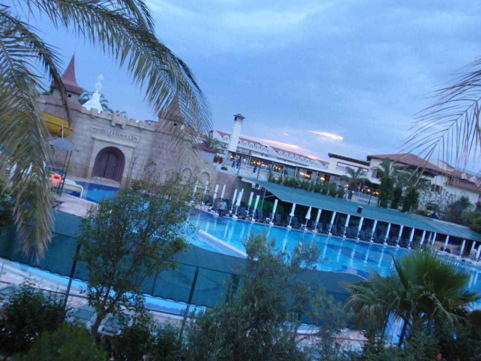Pool mit Animation Belek Beach Resort Hotel