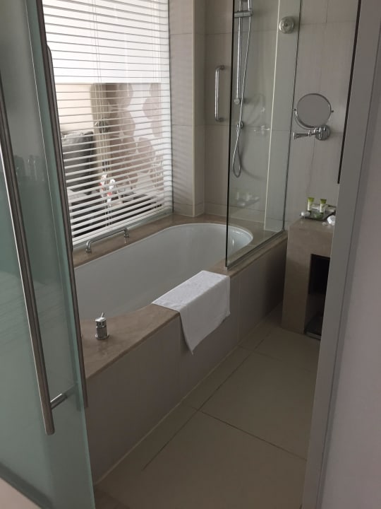 Bad Crowne Plaza Hotel Yas Island