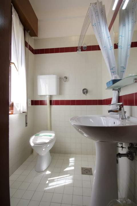 Zimmer Hotel Serenella